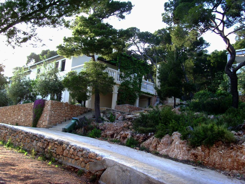 Apartmani Anja Sveta Nedelja (Hvar) Exterior foto
