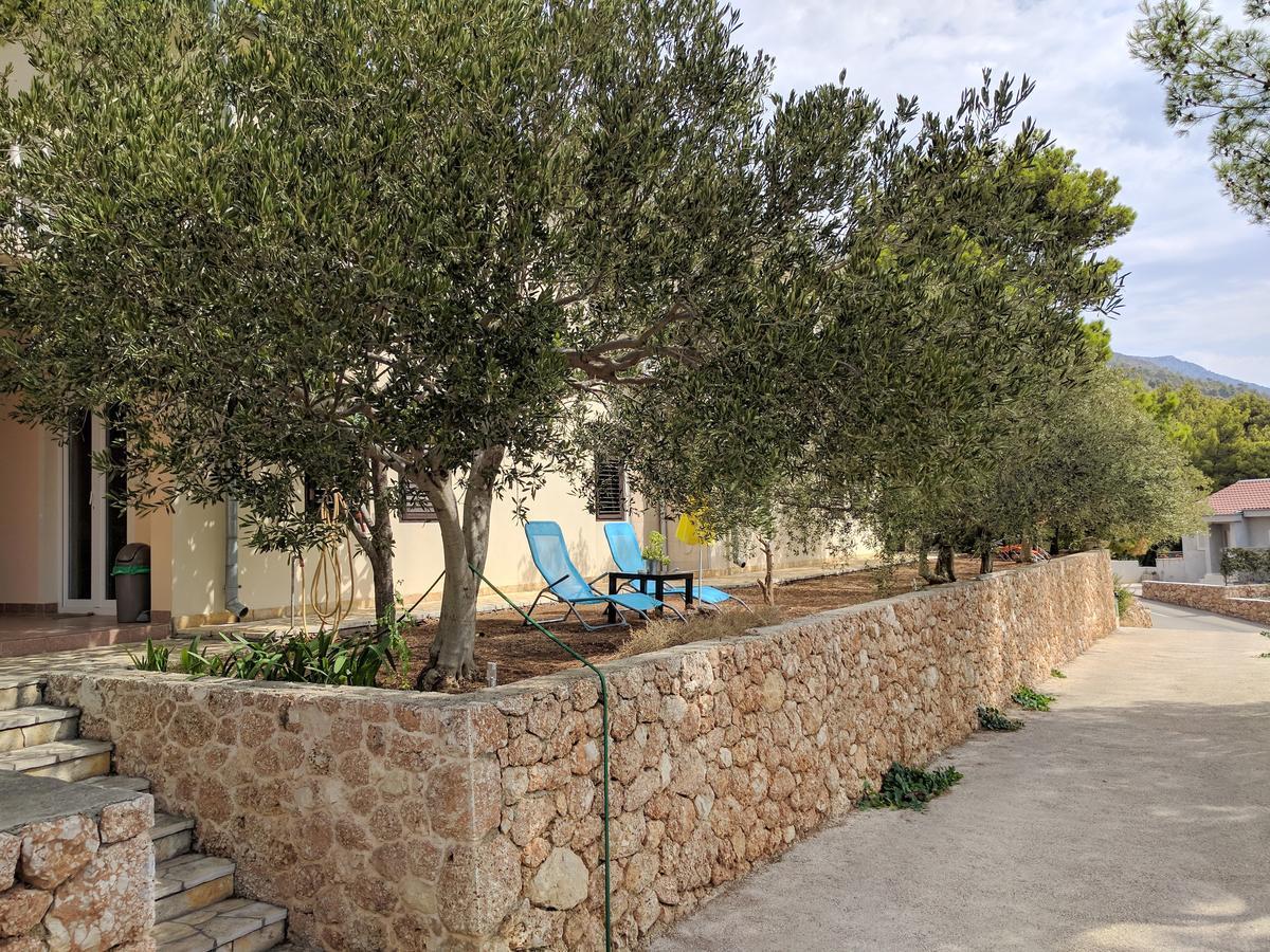 Apartmani Anja Sveta Nedelja (Hvar) Exterior foto