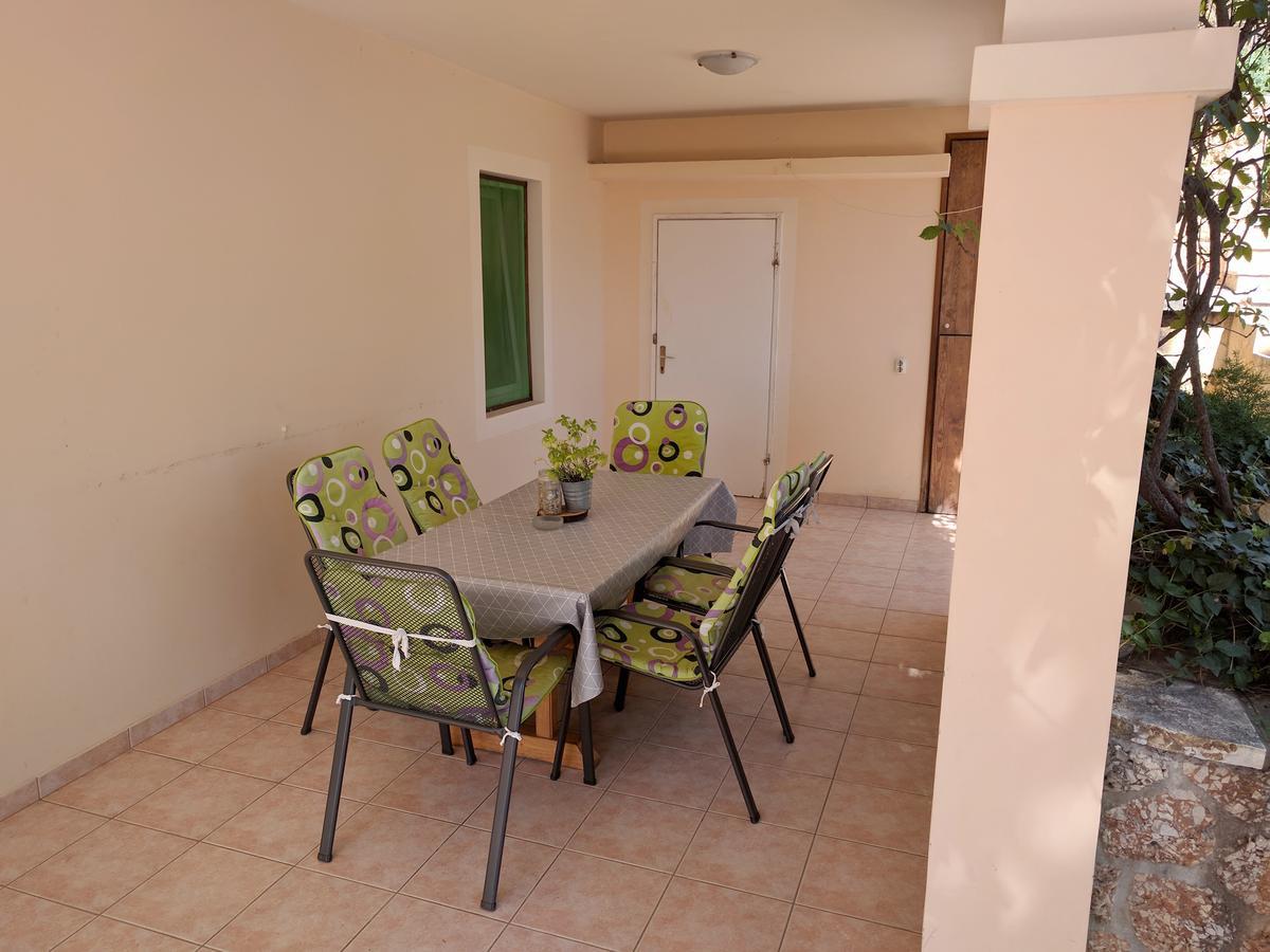Apartmani Anja Sveta Nedelja (Hvar) Exterior foto